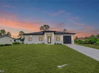 2807 6th St SW, Lehigh Acres, FL 33976