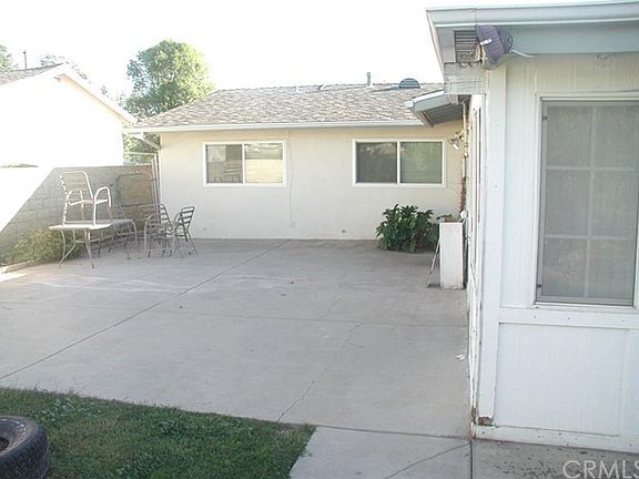 3rd image of 34010 Mariposa St