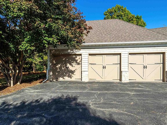 2nd image of 26097 Valley Dr #D