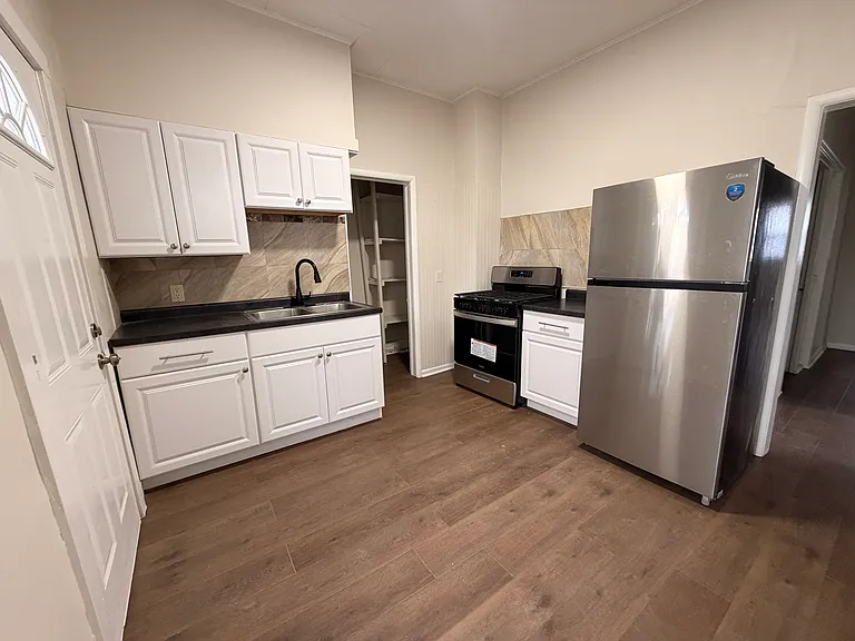 3125 S St #3125 — Photo 3
