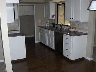 2nd image of 282 N Ezie Ave