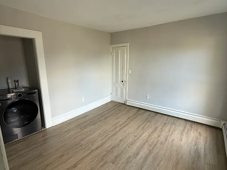 81 Main St #2 — Photo 3