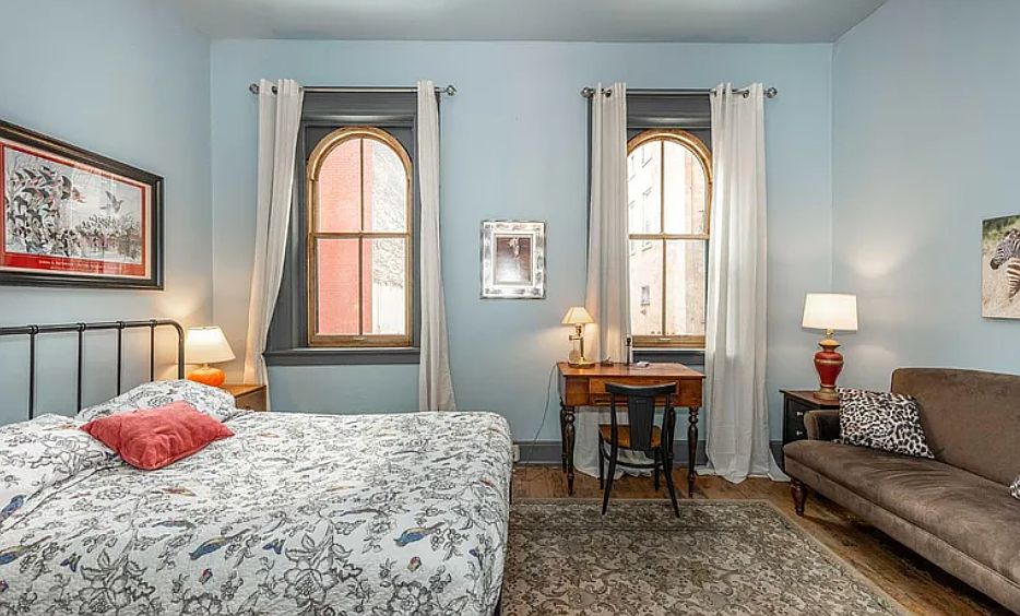 1st image of 104 W Clifton Ave APT 1