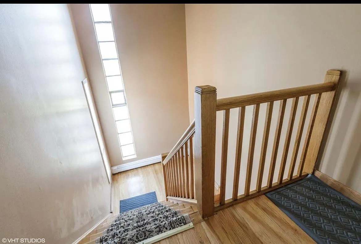 681 Beau Ct — Photo 2