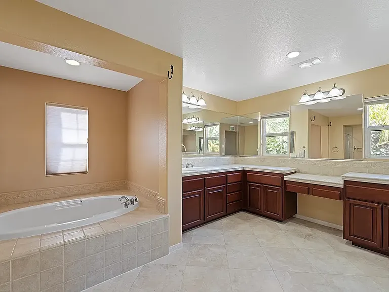 8634 Hunt Canyon Rd — Photo 19