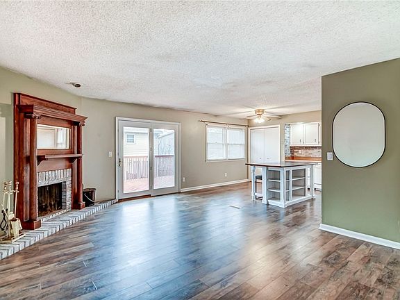 5th image of 4633 N Butler Dr