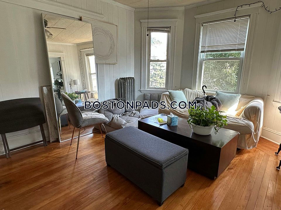 1st image of 4 High St