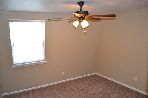 4th image of 1913 Melrose Ave APT D