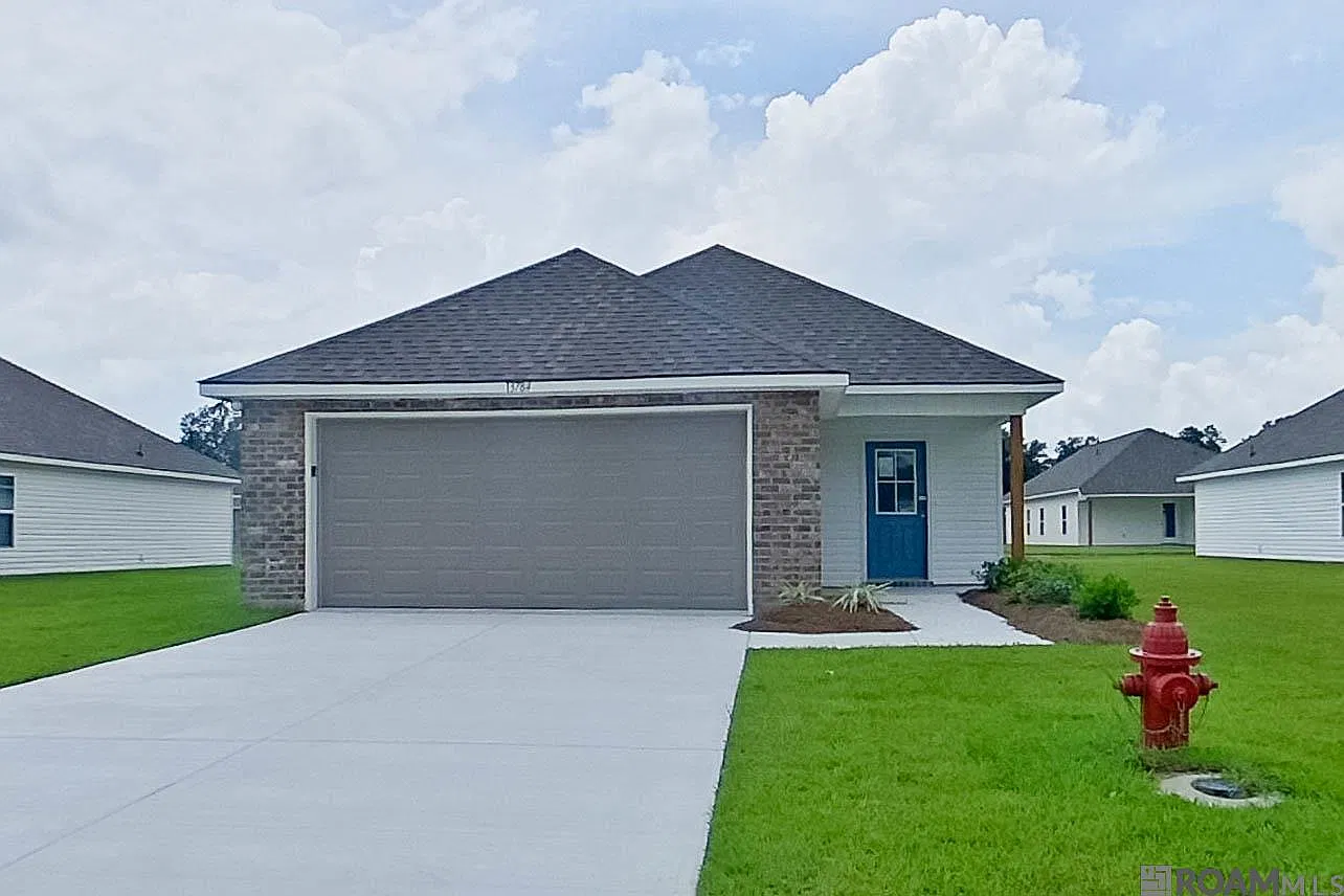 3 bed, 1618 sqft, $1,995 — Photo 1