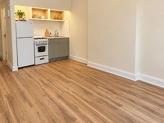 2nd image of 628 W 158th St #3F