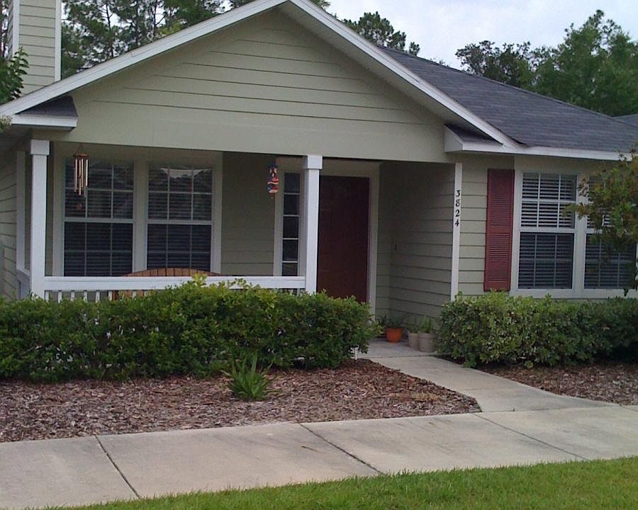 1st image of 3824 NW 27th St