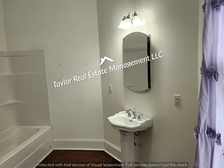 1100 N Montgomery Ave — Photo 21