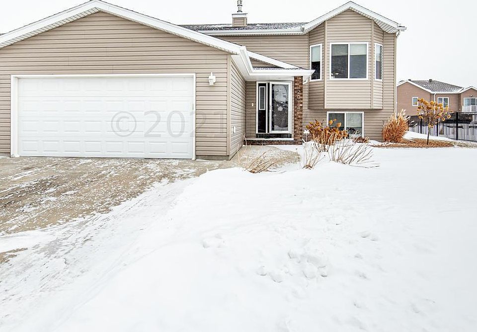 1st image of 2014 Street Cir S #35