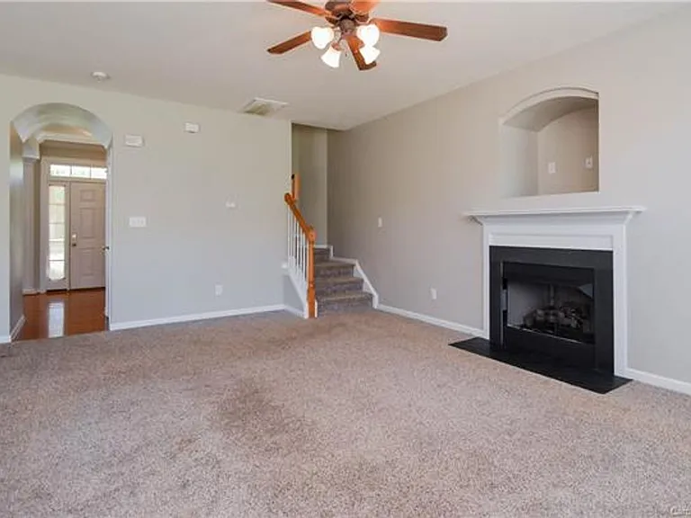 16022 Prescott Hill Ave — Photo 5