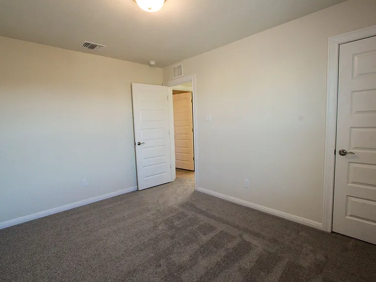 17004 Alturas Ave — Photo 25