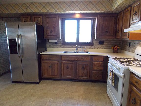 4th image of 111 E Washington Ave