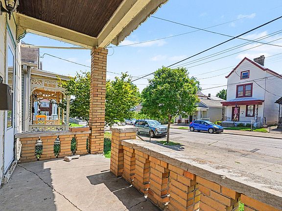 5th image of 445 Berry Ave