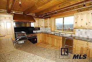 3rd image of 26000 Vista Valley Ct