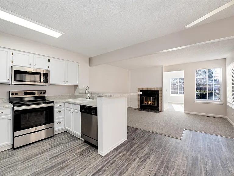13873 E Lehigh Ave #D — Photo 20