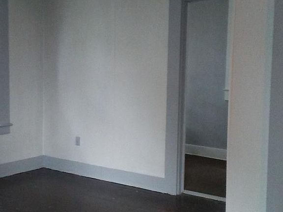 2nd image of 2622 Montgomery St #2