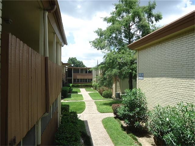1st image of 7714 Renwick Dr APT 101