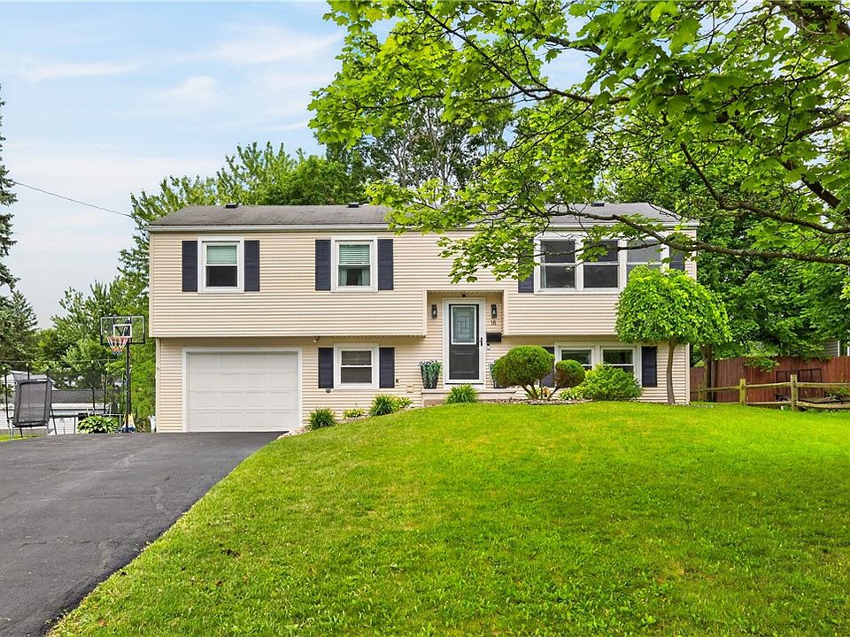1st image of 18 Aldrich Dr