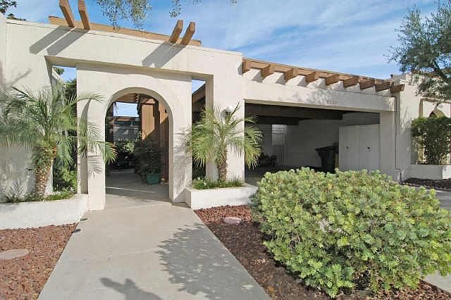 1st image of 622 E ROYAL PALM Square #N