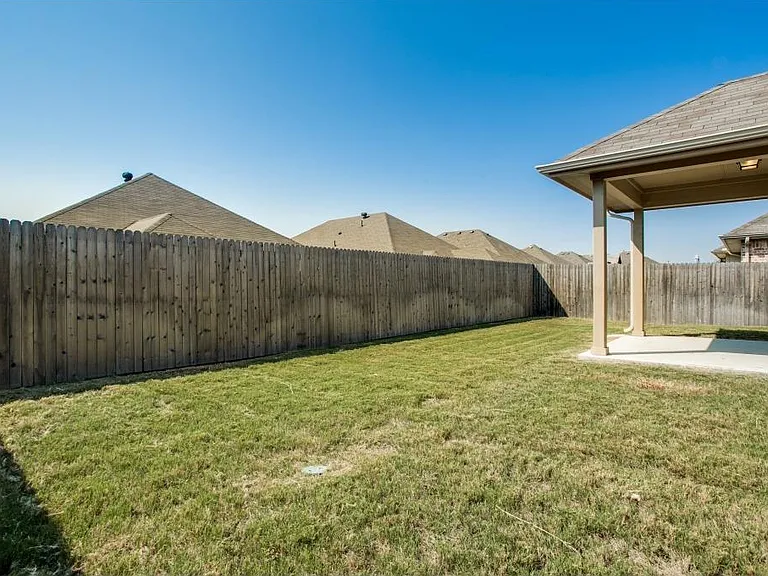1120 Villa Paloma Blvd — Photo 24