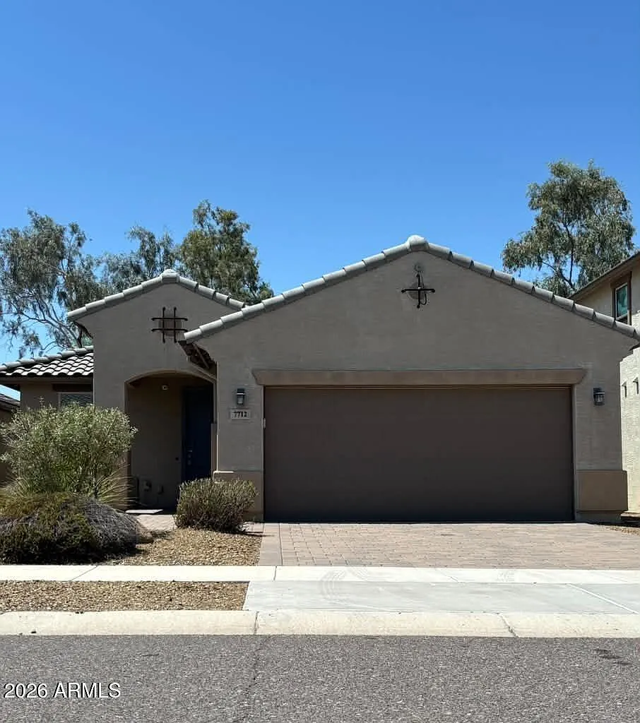 3 bed, 2.0 bath, 1540 sqft, $3,520 — Photo 1