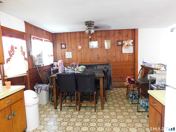 5th image of 234 Queen Street