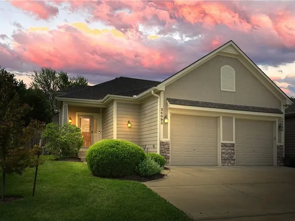 34093 W 90th Cir, De Soto, KS 66018