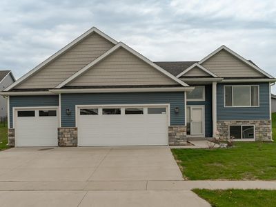1644 Brandt Dr NE, Byron, MN, 55920