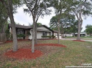 12613 Moss Hollow St, Live Oak, TX 78233