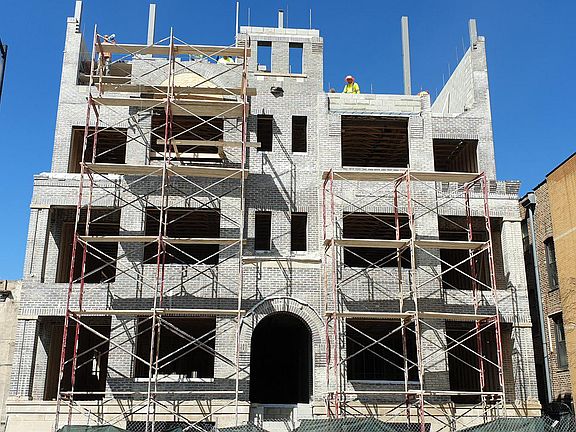 2nd image of 4625 S Lake Park Ave #2N