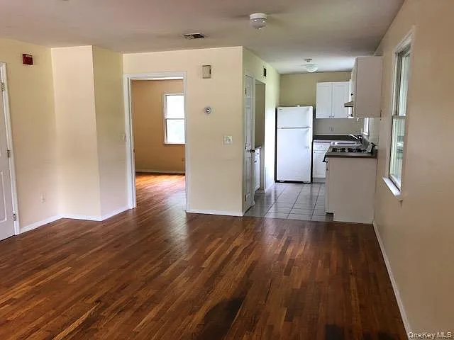 124 Sylvan Ave #11 — Photo 5