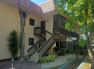 830 NE 199th St APT 202A, Miami, FL 33179