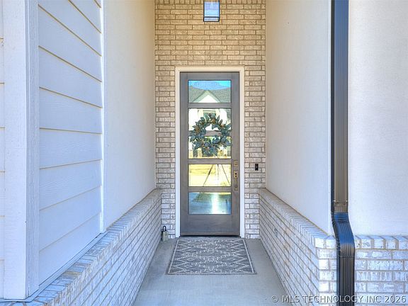 3rd image of 14312 E 95th Pl