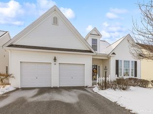39 Phillips Farm Rd #39, East Hartford, CT 06118
