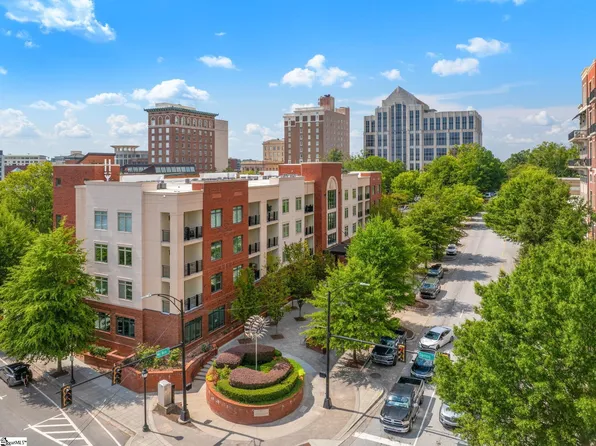 98 E McBee Ave #404, Greenville, SC 29601