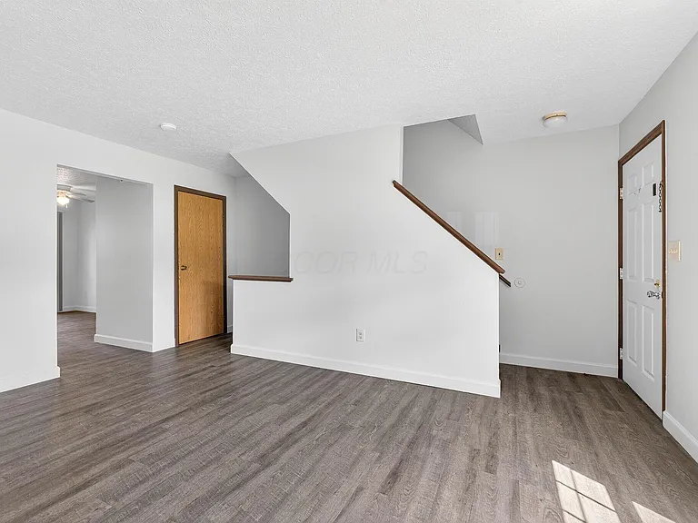 6477 Brookedge Ct — Photo 8