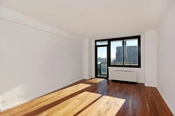 Rented by Corcoran | media 30