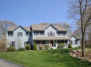 39 Seabury Dr, Westerly, RI 02891