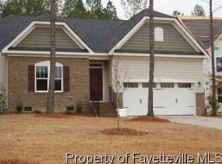 141 Valleystream Rd, Spring Lake, NC 28390