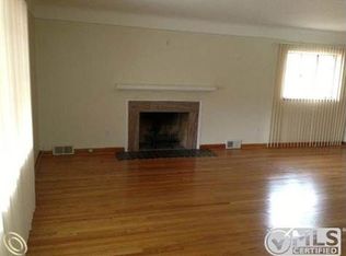 17148 Hubbell St, Detroit, MI 48235