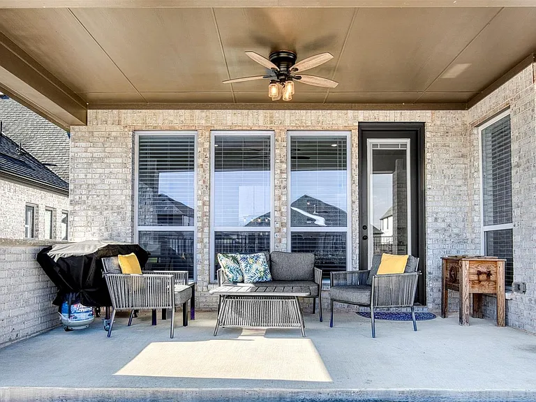 3117 Maidenhair Ln — Photo 5