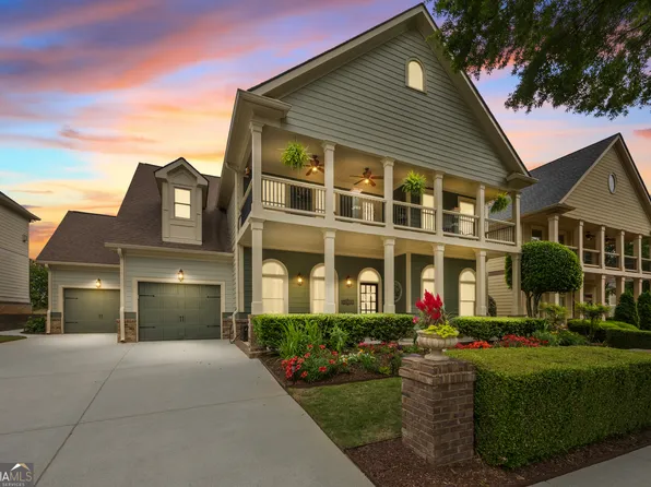 680 Warm Springs Ct, Loganville, GA 30052
