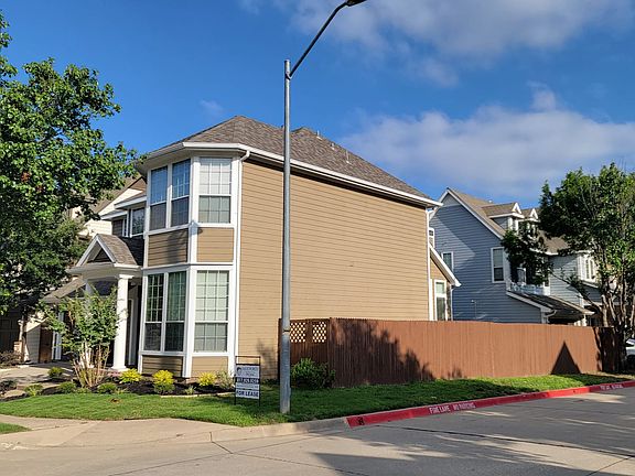 3rd image of 2500 Kodiak Cir