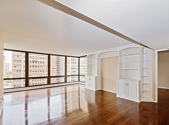 2nd image of 100 E Bellevue Pl APT 11F