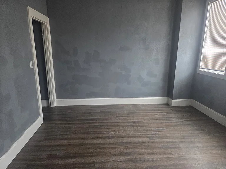 471 N State Ave #3 — Photo 6