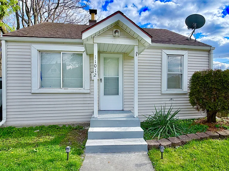 11012 Paige Ave — Photo 3